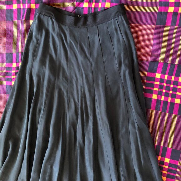Fine Silk Voluminous Charcoal Maxi Skirt - Picture 3 of 14